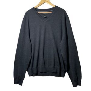 Bloomingdales Men's Store Size XL Dark Grey Sweater 100 % wool